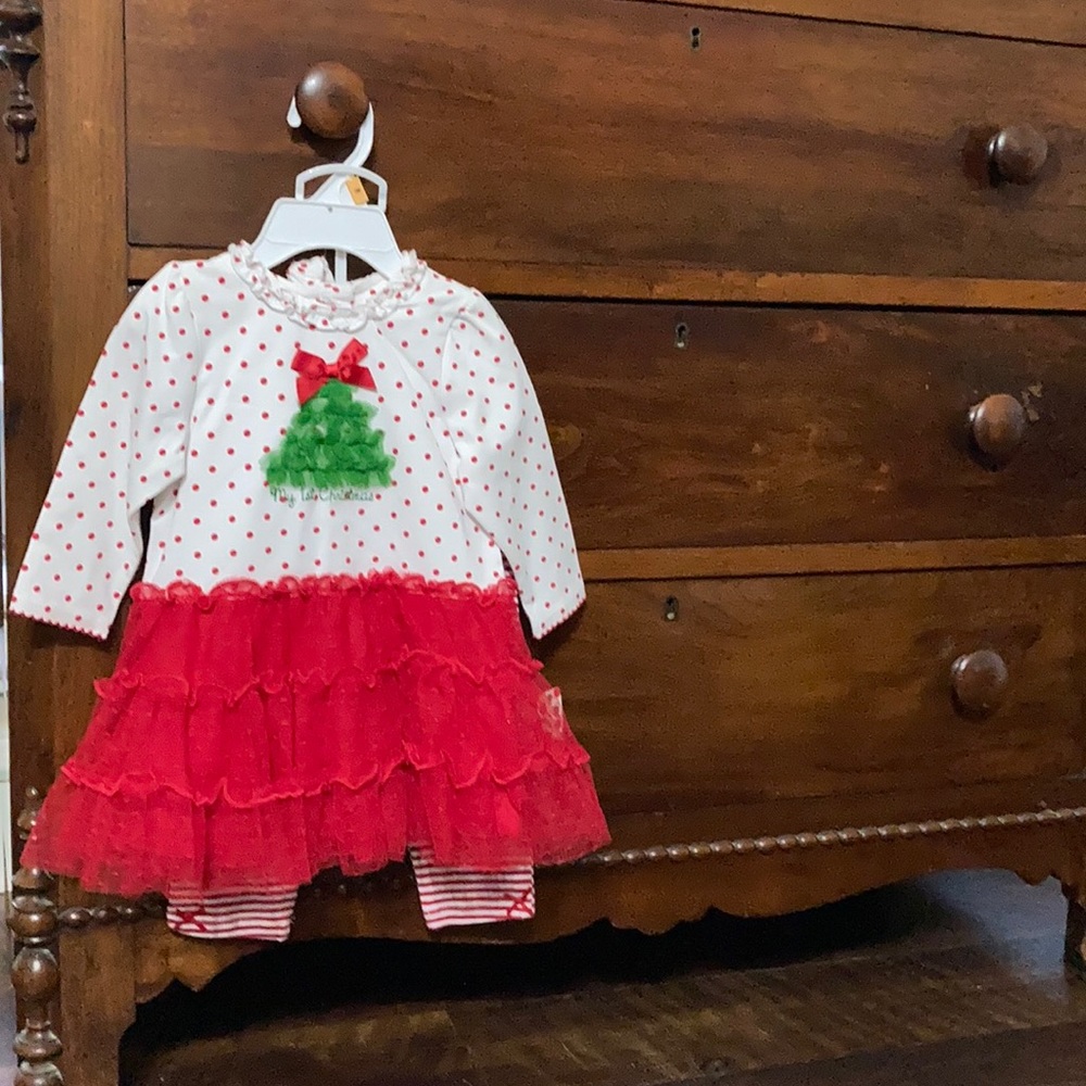 Little me girls size 12 month